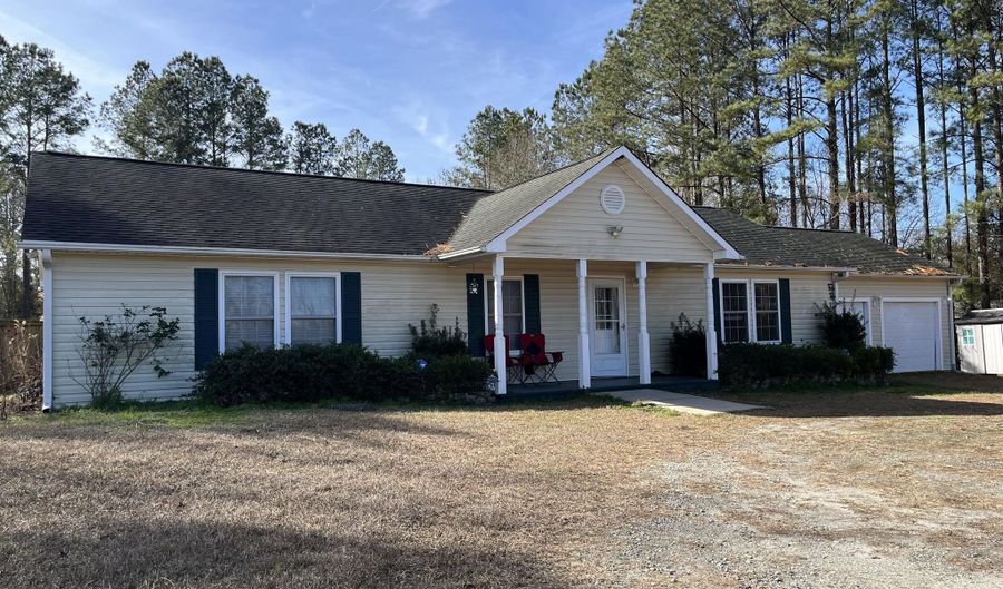 471 Autry St, Batesburg Leesville, SC 29006 - 3 Beds, 2 Bath