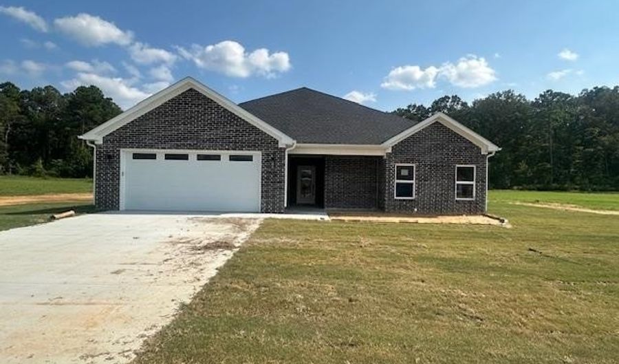 1112 Duke Dr, Bauxite, AR 72011 - 4 Beds, 2 Bath