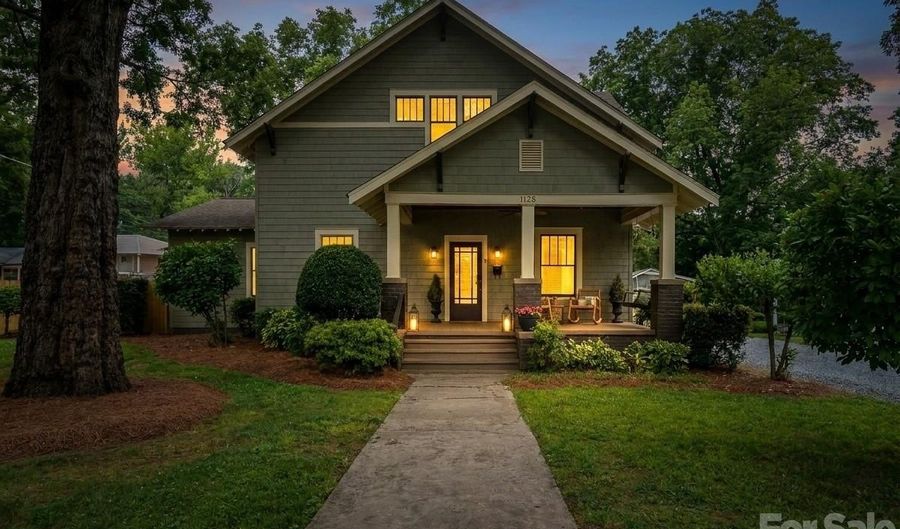 1128 E 35th St, Charlotte, NC 28205 - 4 Beds, 3 Bath