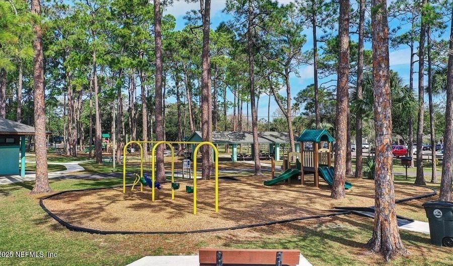 314 8TH St A, Atlantic Beach, FL 32233 - 2 Beds, 2 Bath