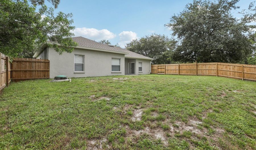 202 Shalimar Ave NW, Palm Bay, FL 32907 - 3 Beds, 2 Bath