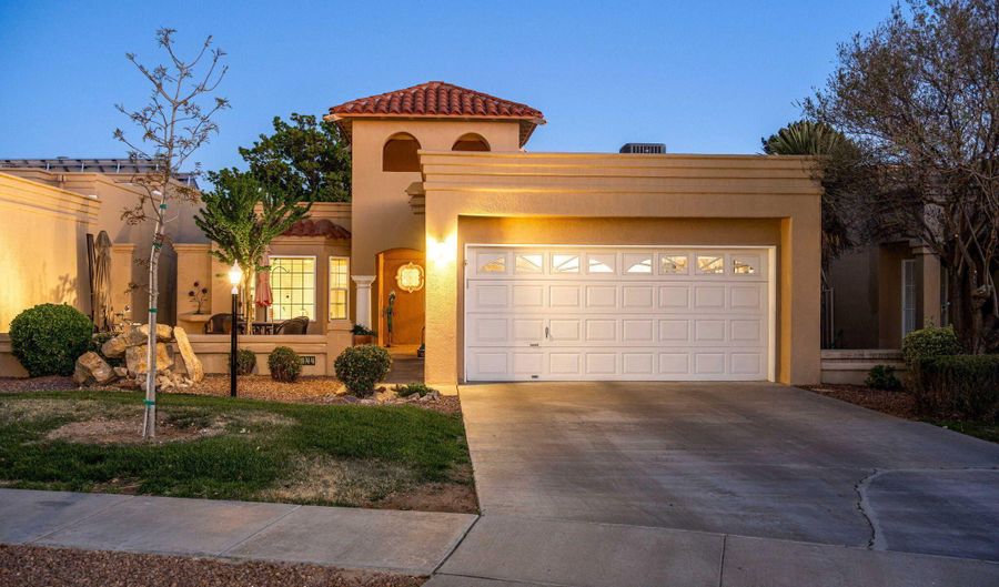 2444 El Dorado Ct, Las Cruces, NM 88011 - 2 Beds, 2 Bath