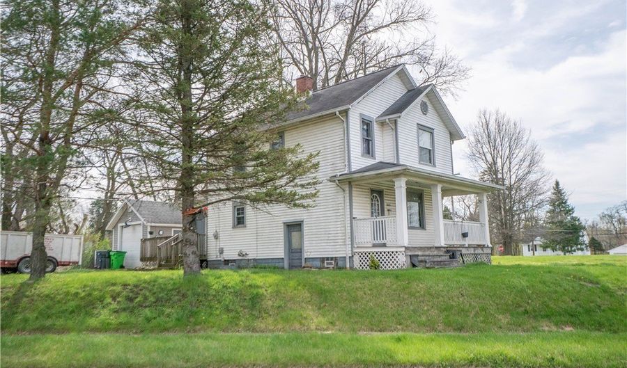 1033 Walnut Ave, Alliance, OH 44601 - 2 Beds, 1 Bath