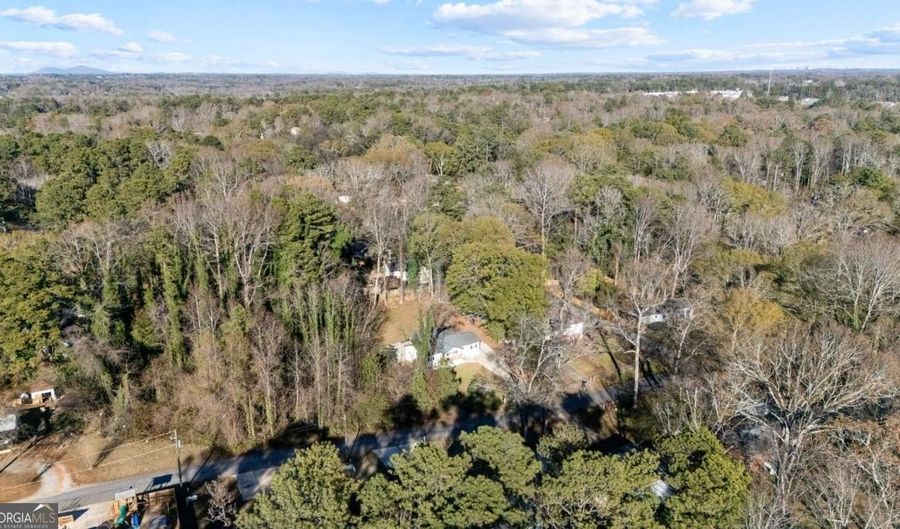 1794 Blossom Ln, Austell, GA 30168 - 5 Beds, 3 Bath