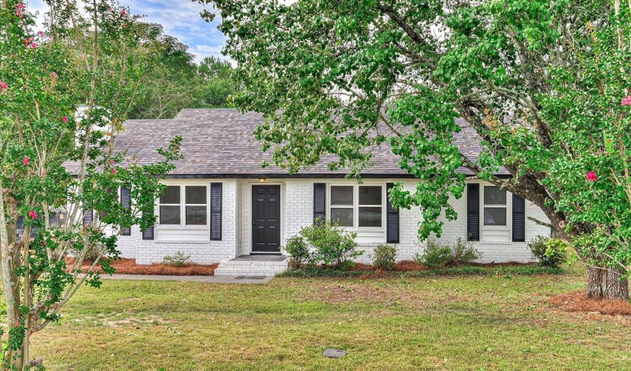 2346 Fieldcrest Rd, Augusta, GA 30906 - 3 Beds, 2 Bath