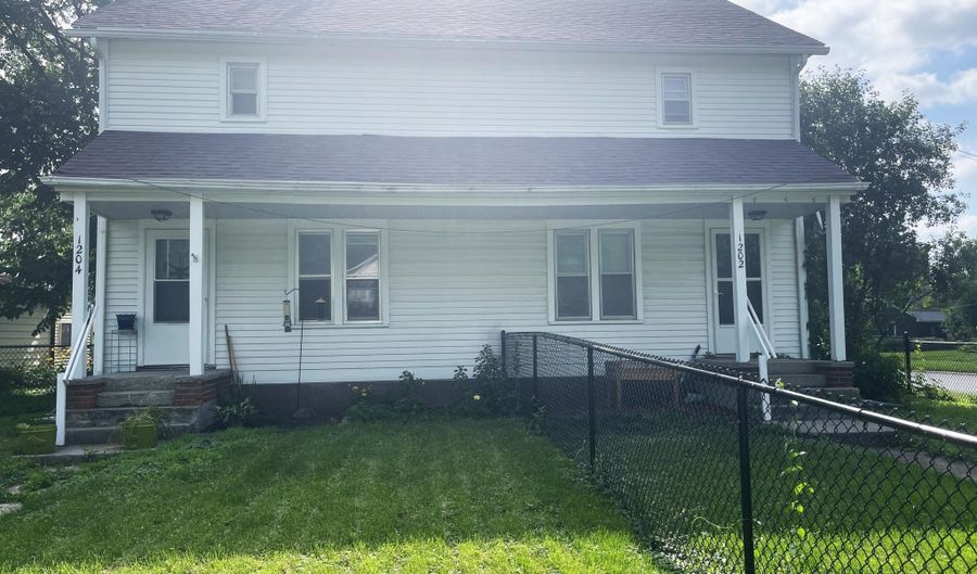1202-1204 Burnett Ave, Ames, IA 50010 - 0 Beds, 0 Bath