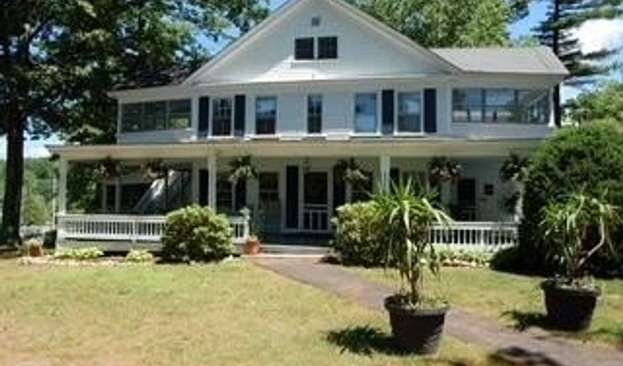 661 Whites Bridge Rd, Standish, ME 04084 - 1 Beds, 1 Bath