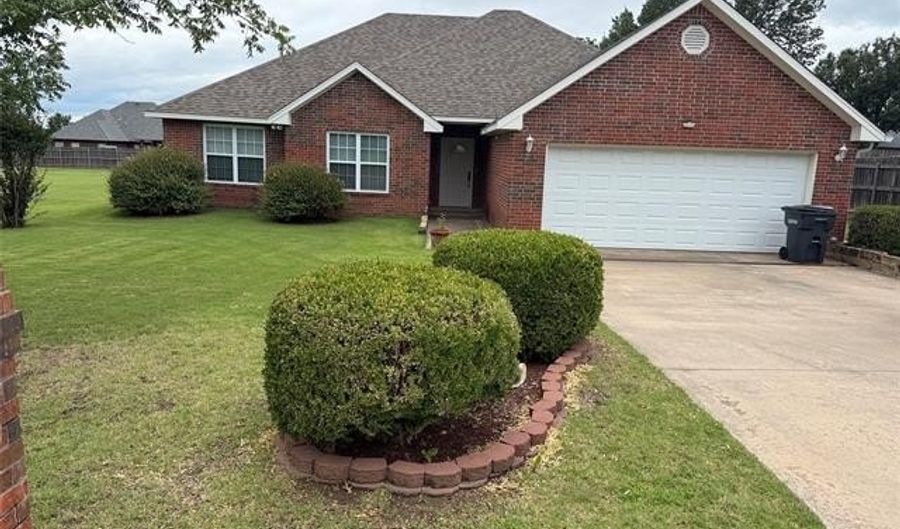 1649 Brentwood, Ardmore, OK 73401 - 3 Beds, 2 Bath