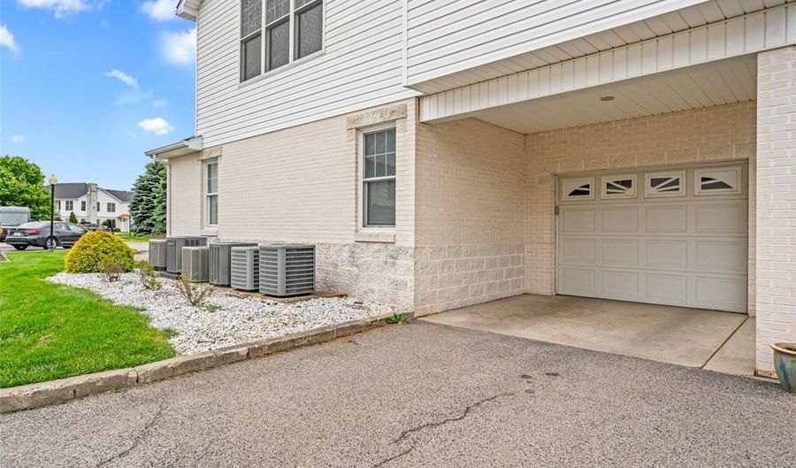 234 Adams Pointe Blvd 10, Adams Twp., PA 16046 - 2 Beds, 2 Bath