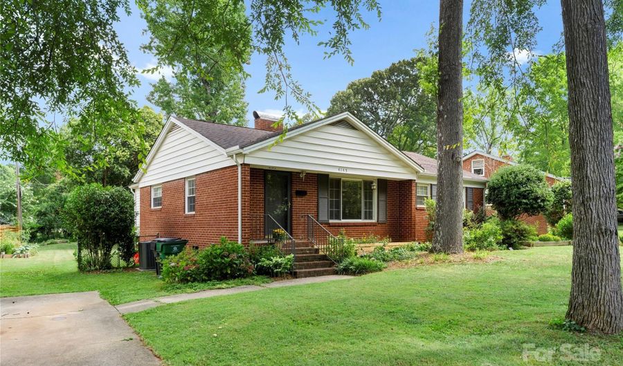 4145 Sheridan Dr, Charlotte, NC 28205 - 3 Beds, 2 Bath