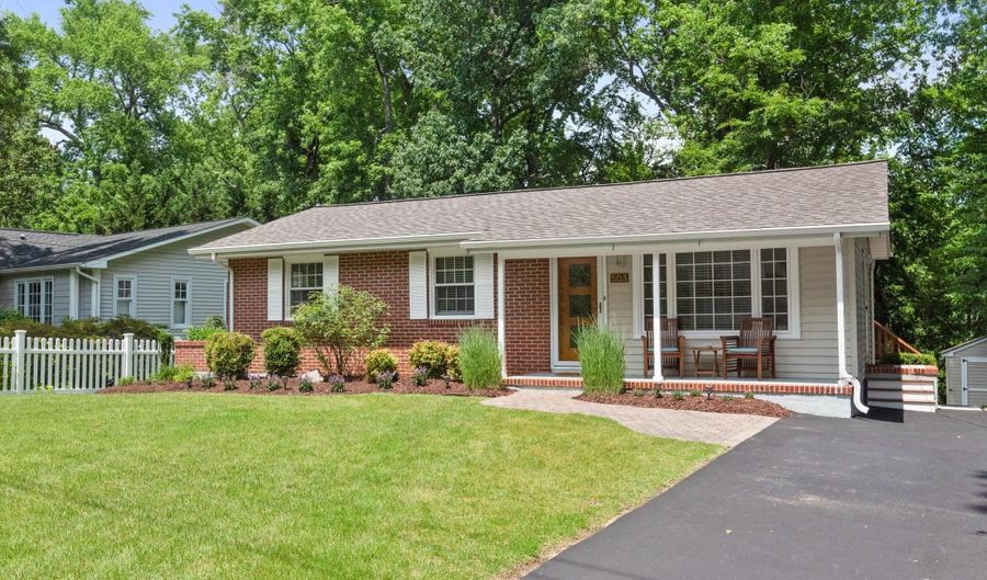 503 BEACH Dr, Annapolis, MD 21403 - 3 Beds, 1 Bath