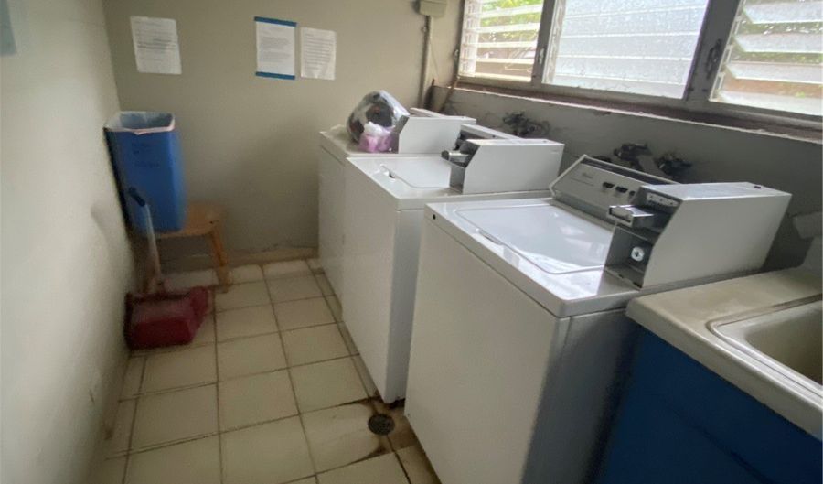 1436 Kewalo St 204, Honolulu, HI 96822 - 2 Beds, 2 Bath