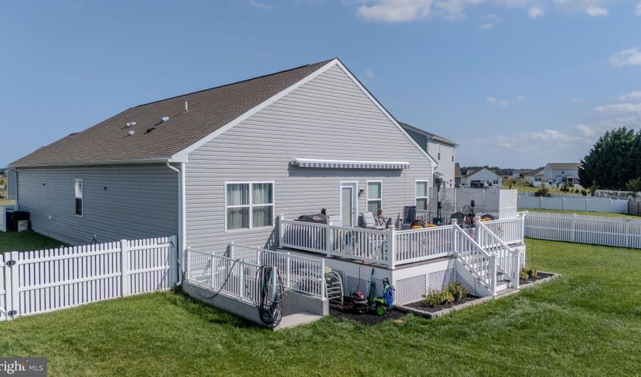 334 STEAMBOAT Ave, Felton, DE 19943 - 4 Beds, 5 Bath