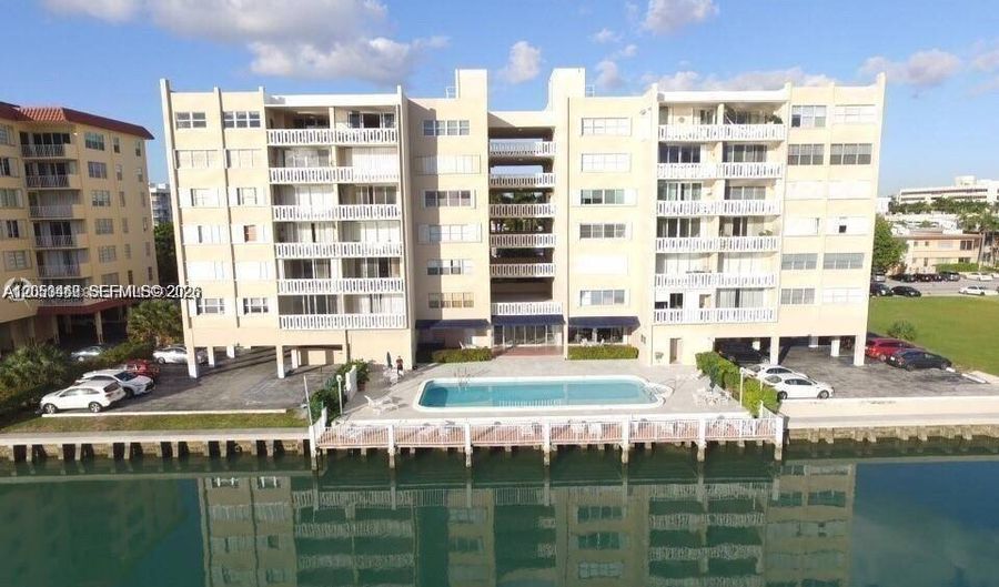 9381 E Bay Harbor Dr 302S, Bay Harbor Islands, FL 33154 - 1 Beds, 2 Bath