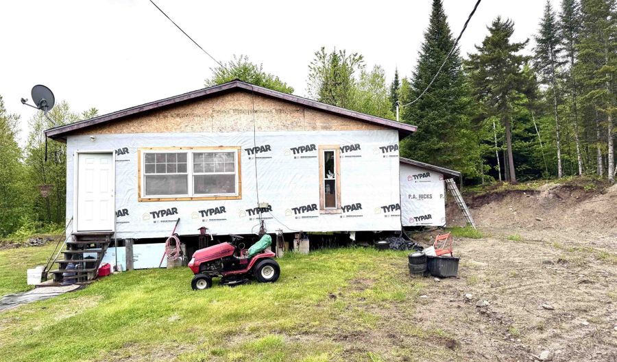 2132 VT Route 105, Bloomfield, VT 05905 - 2 Beds, 1 Bath
