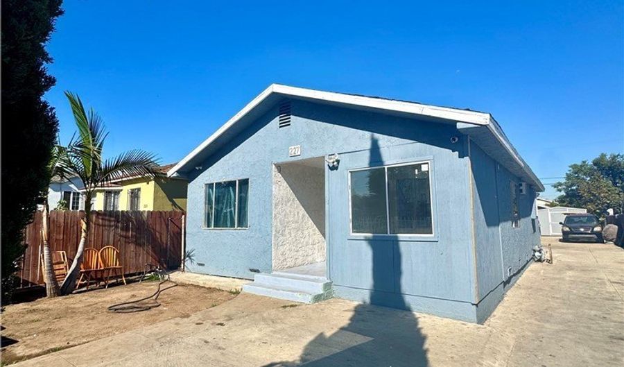 227 E 111th St, Los Angeles, CA 90061 - 5 Beds, 3 Bath