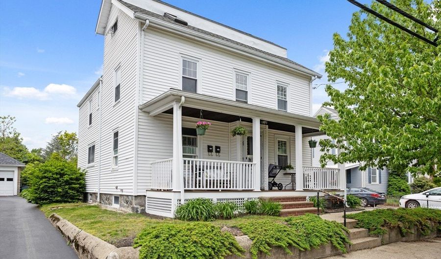 28 Gardner St, Arlington, MA 02474 - 4 Beds, 2 Bath