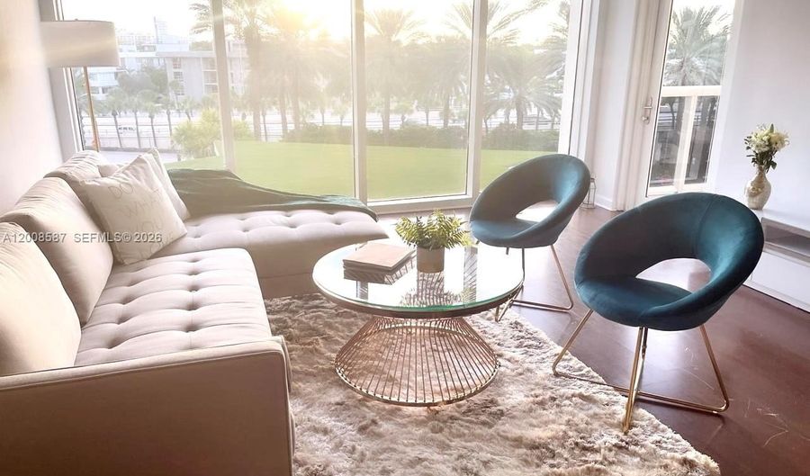 10275 Collins Ave 327, Bal Harbour, FL 33154 - 1 Beds, 2 Bath