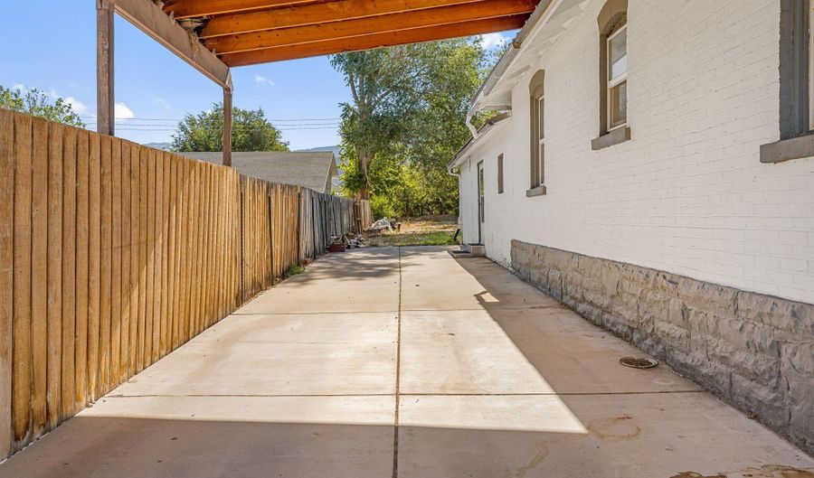 360 N 400 W, Cedar City, UT 84721 - 4 Beds, 2 Bath