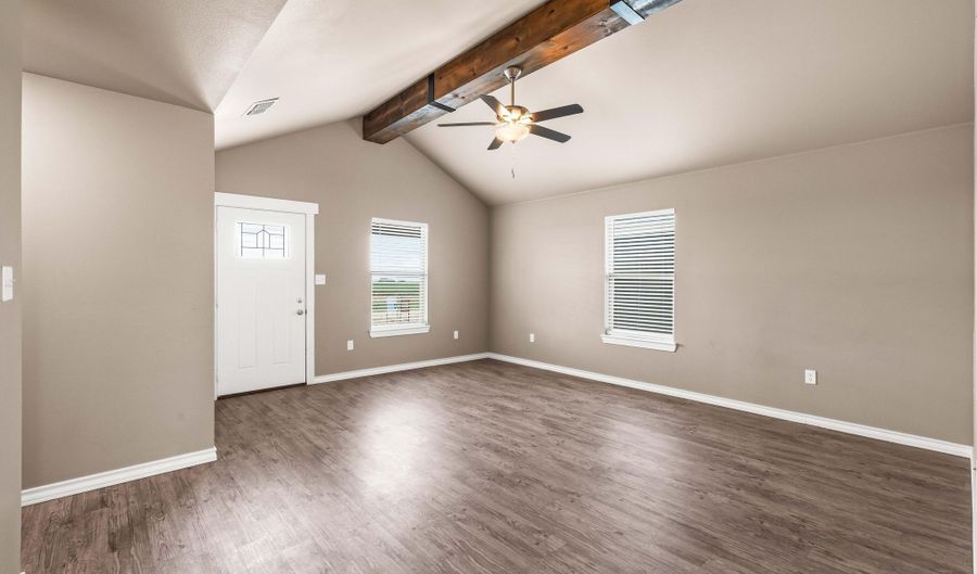 711 15th St, Abernathy, TX 79311 - 3 Beds, 2 Bath