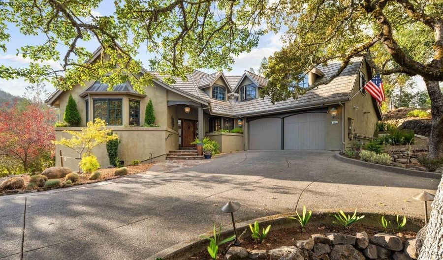 1105 White Oak Dr, Santa Rosa, CA 95409 - 3 Beds, 4 Bath