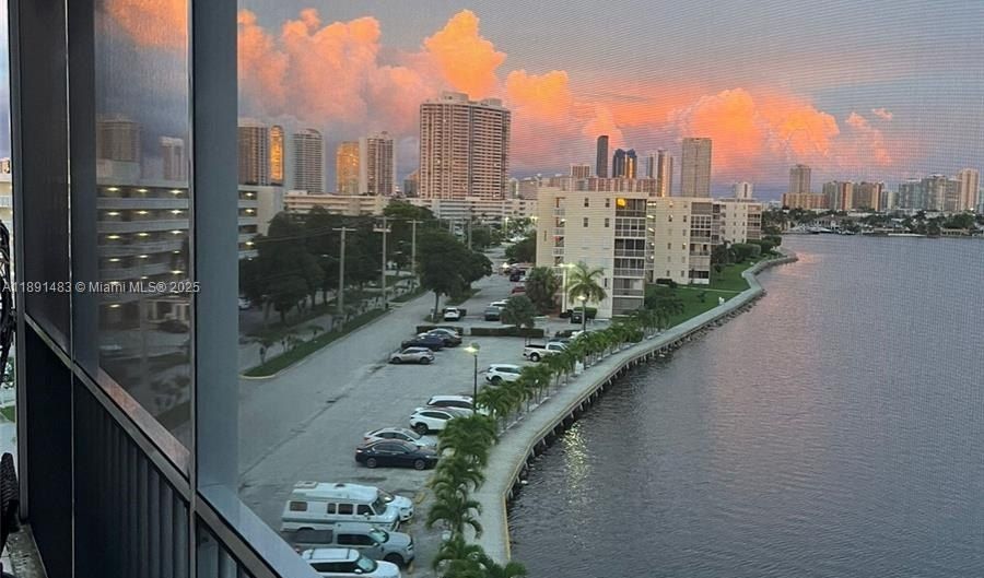 2910 Point East Dr M601, Aventura, FL 33160 - 2 Beds, 2 Bath