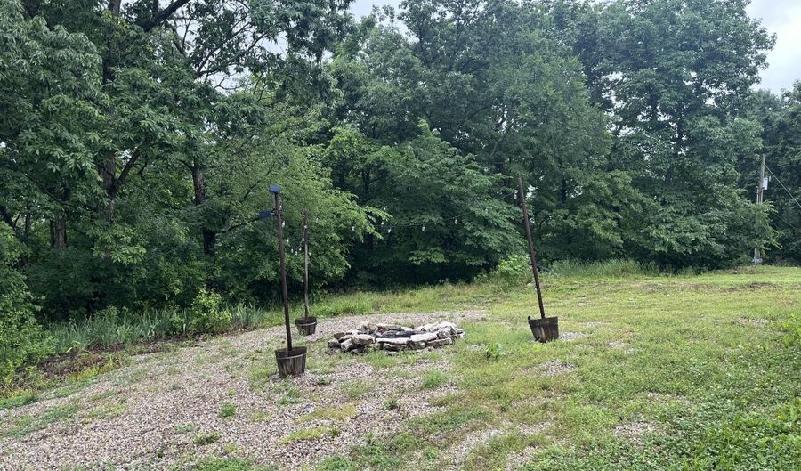 18611 Farm Road 2107, Aurora, MO 65605 - 3 Beds, 2 Bath
