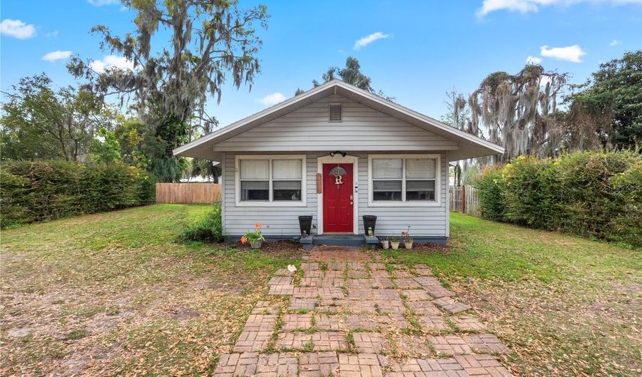 955 S DUDLEY Ave, Bartow, FL 33830 - 3 Beds, 2 Bath