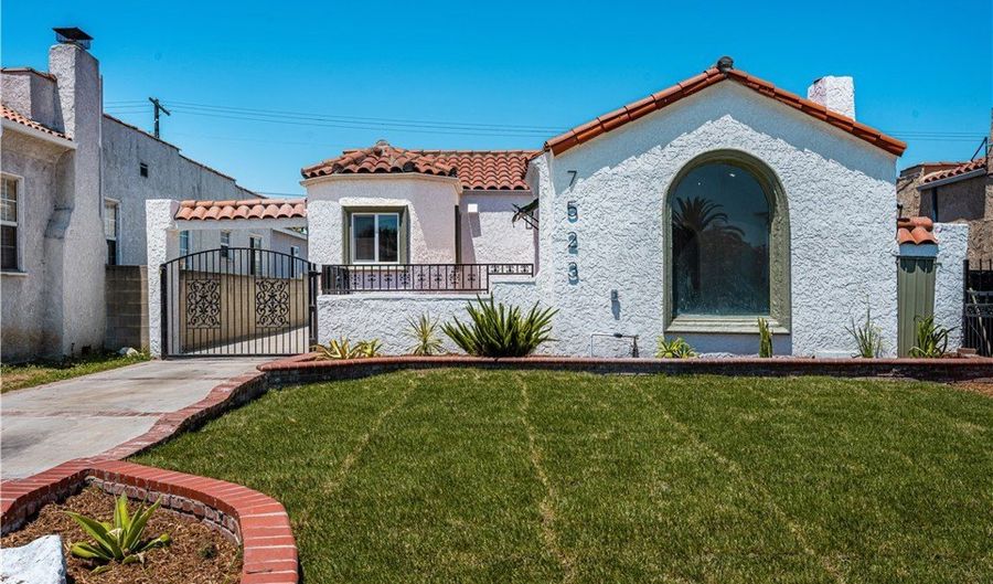 7523 Dalton Ave, Los Angeles, CA 90047 - 3 Beds, 2 Bath