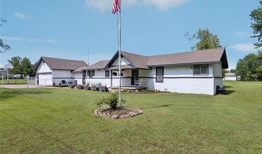 9025 N 156 Rd, Beggs, OK 74421 - 4 Beds, 2 Bath