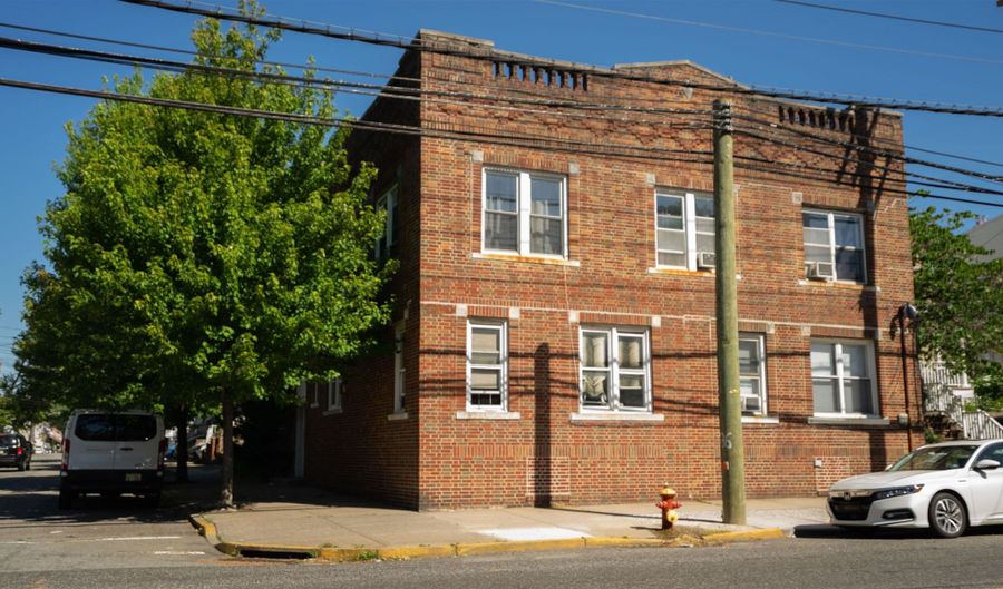 573 AVENUE E 4, Bayonne, NJ 07002 - 2 Beds, 1 Bath