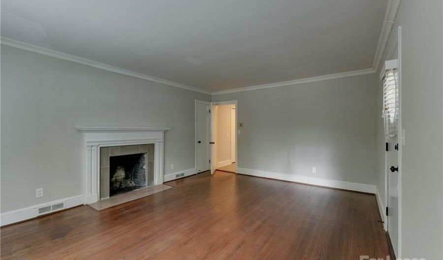 815 Sunnyside Ave, Charlotte, NC 28204 - 2 Beds, 1 Bath