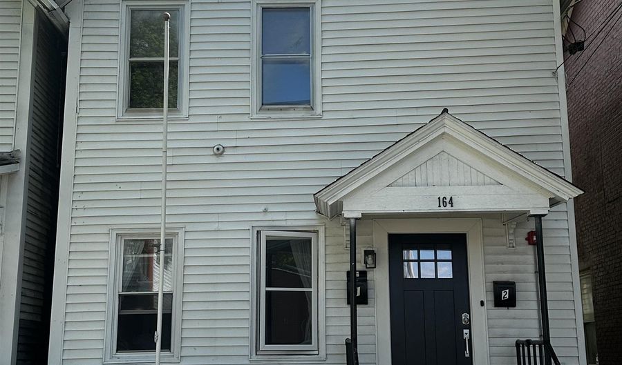 164 S Champlain St 2, Burlington, VT 05401 - 2 Beds, 1 Bath