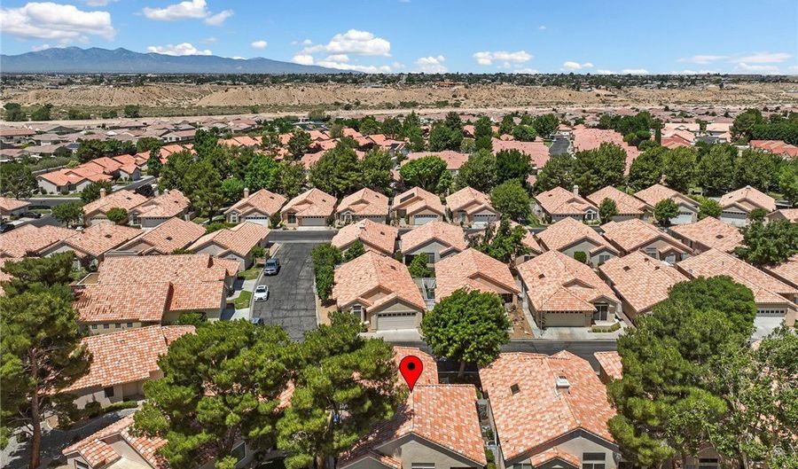 11549 Softwind Ct, Apple Valley, CA 92308 - 2 Beds, 2 Bath