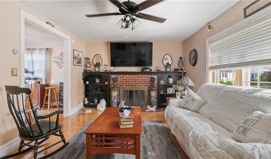 21 Brookwood Rd, Cranston, RI 02920 - 3 Beds, 2 Bath