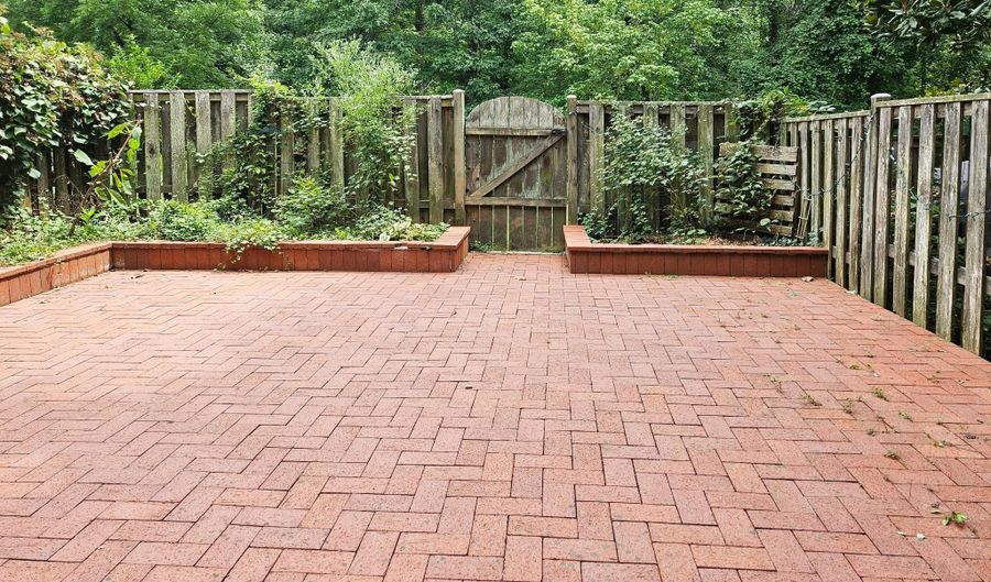 3957 HANCOCK FOREST Trl, Annandale, VA 22003 - 4 Beds, 4 Bath