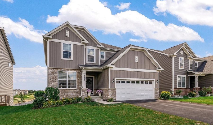441 Alpine Dr, Algonquin, IL 60102 - 5 Beds, 3 Bath