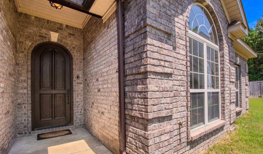 2746 Westbury Dr, Benton, AR 72015 - 3 Beds, 2 Bath