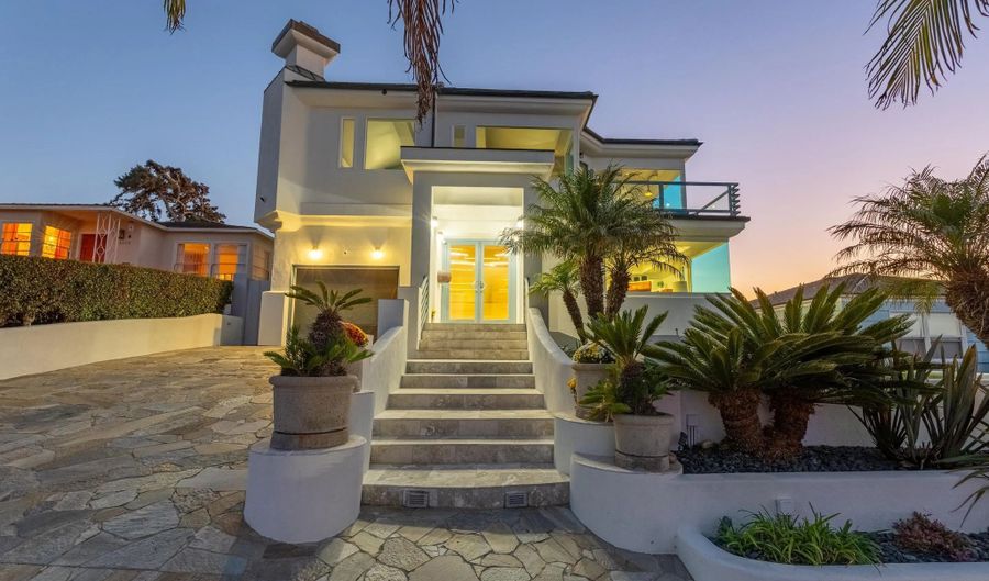 4527 Narragansett Ave, San Diego, CA 92107 - 5 Beds, 5 Bath