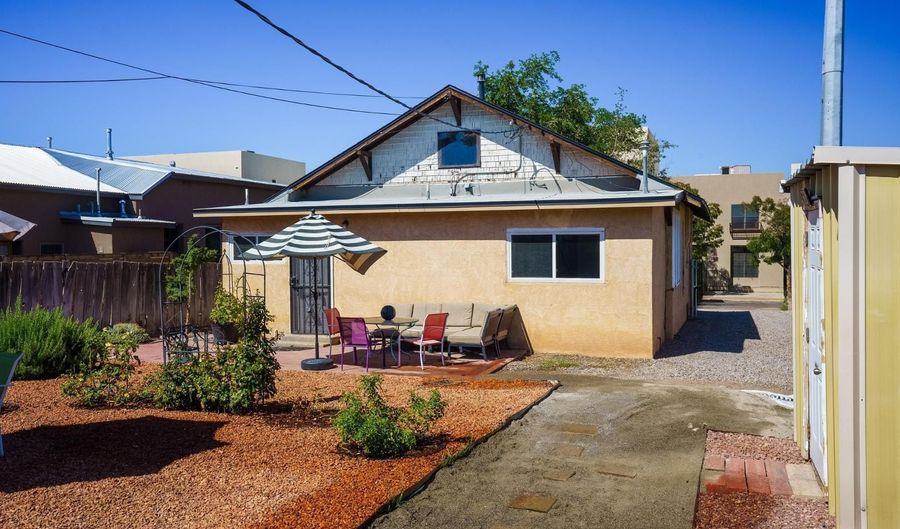 312 Arno St NE, Albuquerque, NM 87102 - 3 Beds, 2 Bath