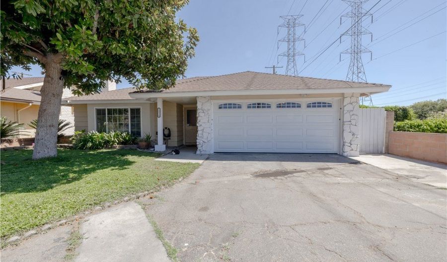 13524 Chase St, Arleta, CA 91331 - 4 Beds, 2 Bath