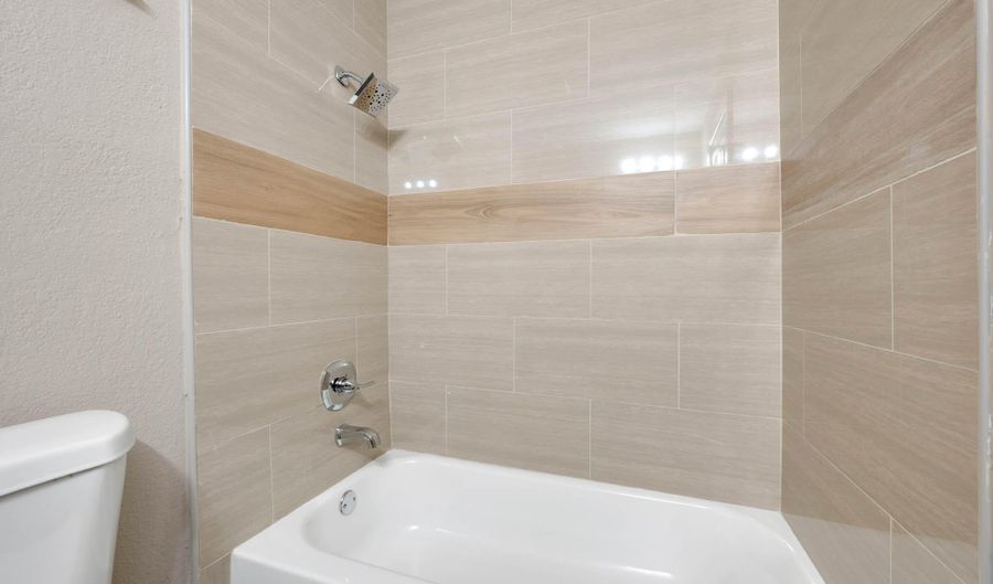 200 NW 10th St, Belle Glade, FL 33430 - 5 Beds, 2 Bath