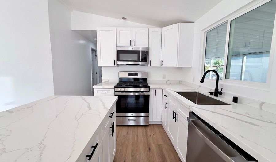 10707 Jamacha Blvd 9, Spring Valley, CA 91978 - 3 Beds, 2 Bath