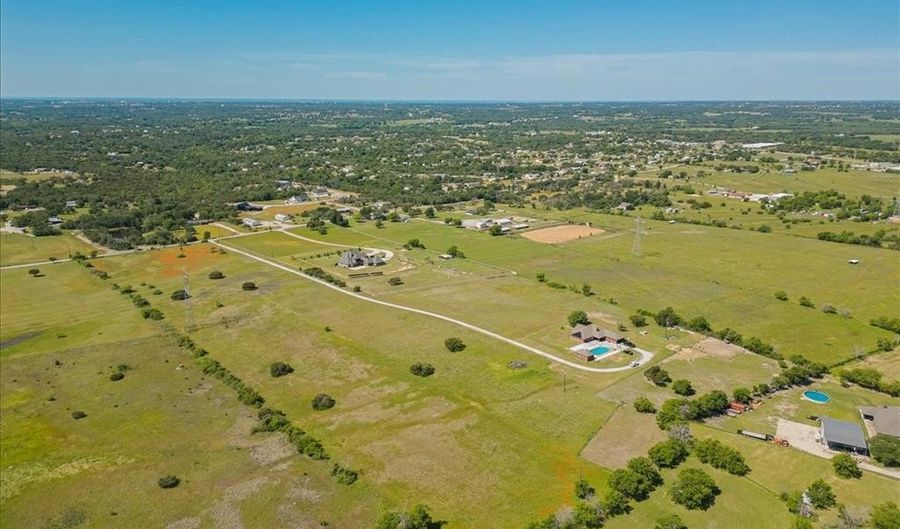 901 Green Branch Rd, Weatherford, TX 76085 - 4 Beds, 3 Bath