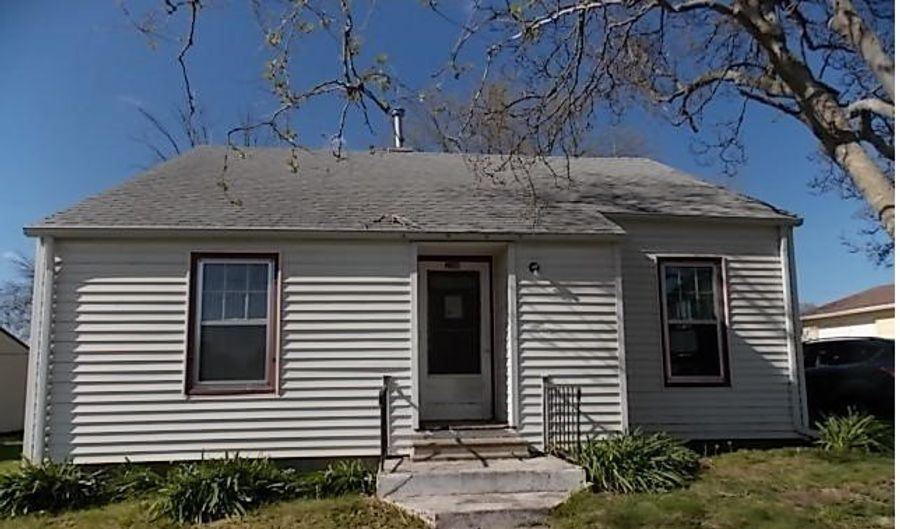 208 W Filmore St, Afton, IA 50830 - 2 Beds, 1 Bath