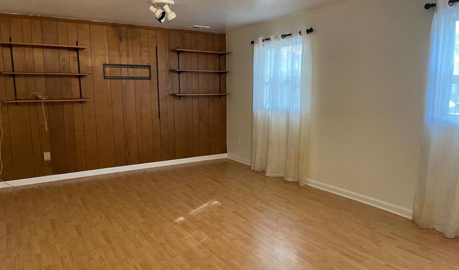 3510 CASTLELEIGH Rd, Beltsville, MD 20705 - 3 Beds, 2 Bath