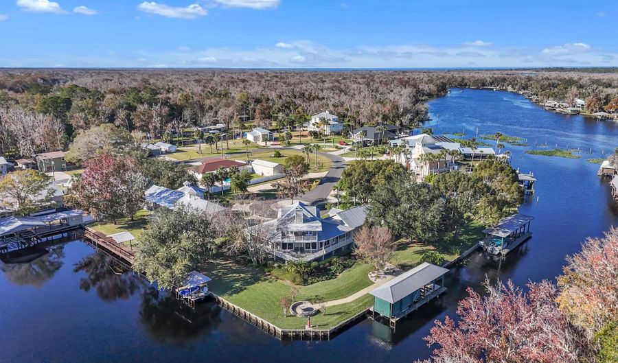 56633 OTTER Rd, Astor, FL 32102 - 4 Beds, 4 Bath