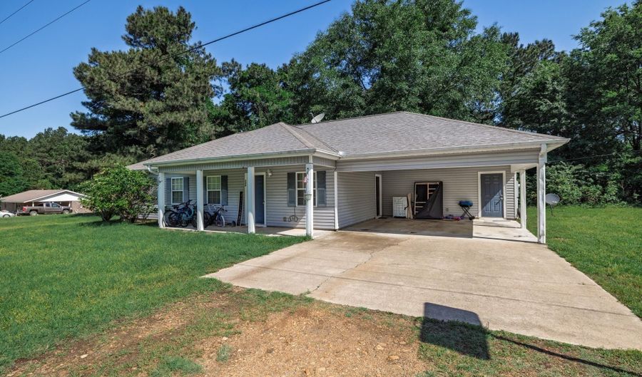 244 Church Dr, Arkadelphia, AR 71923 - 4 Beds, 2 Bath
