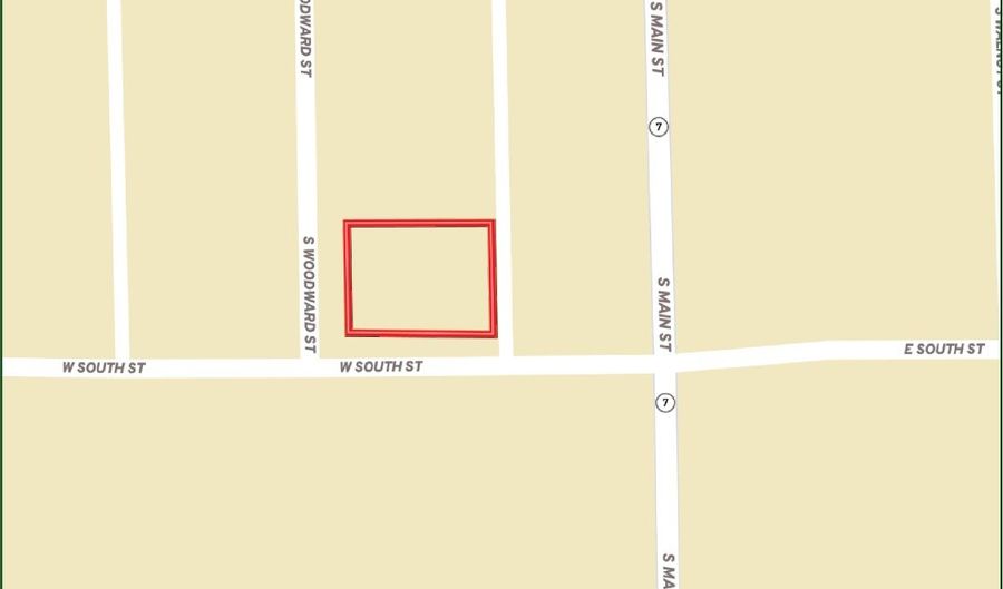 142 W. South St, Ainsworth, NE 69210 - 3 Beds, 2 Bath