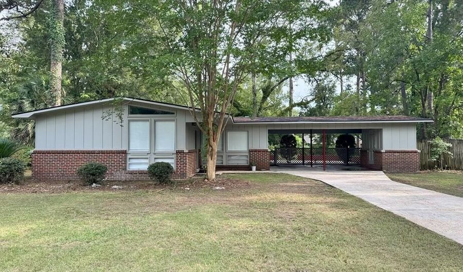 1804 ACKER Dr, Albany, GA 31707 - 3 Beds, 2 Bath